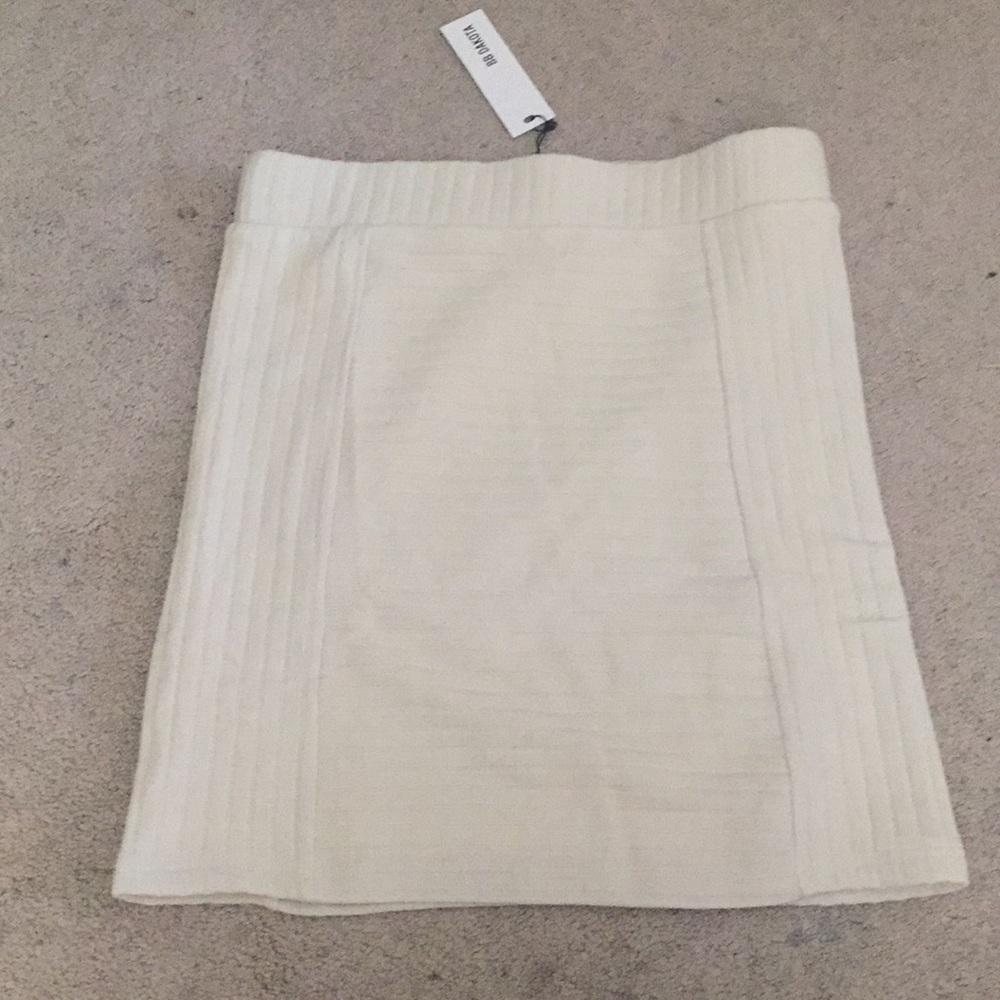 BB Dakota sweater material winter white skirt